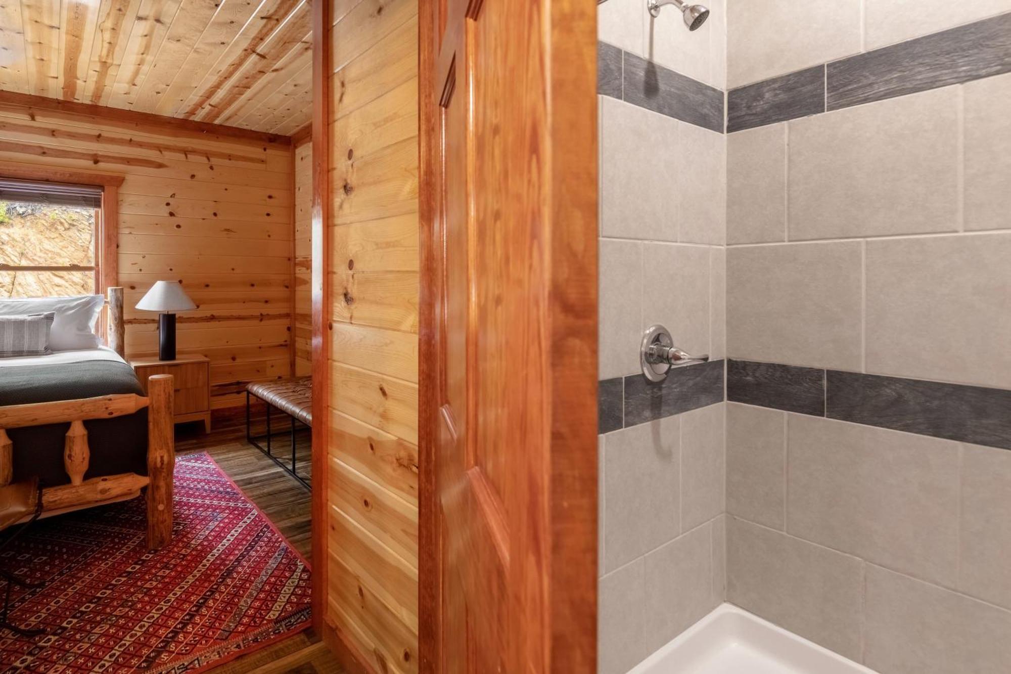 Sugarland By Avantstay Sleeps 28 Home Theatre Two Hot Tubs Indoor Pool Incredible Views Pigeon Forge Exteriör bild